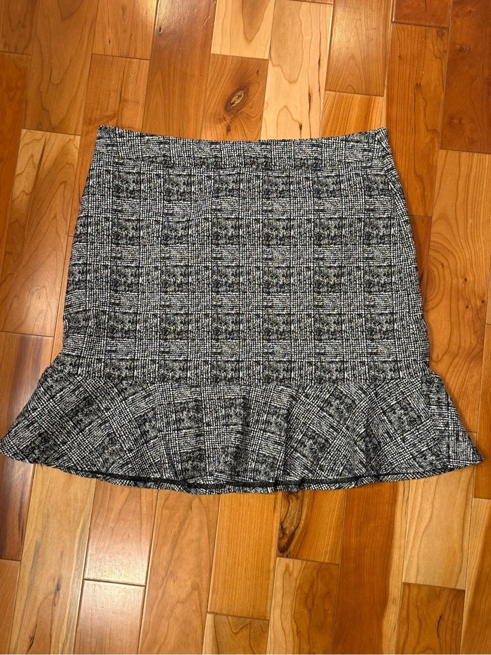 Banana Republic Black and White Tweed Ruffle-Hem Mini Skirt